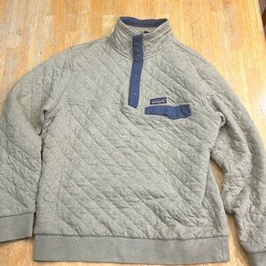 Patagonia Men’s M quilted pull over